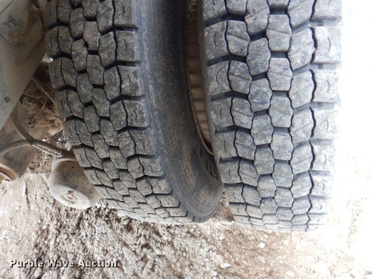 image for item DN2681 1998 Freightliner FL80  dump truck