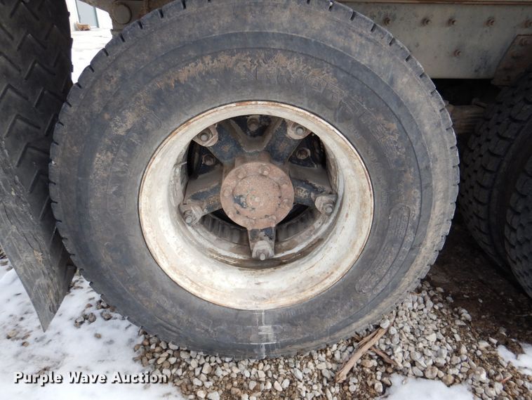 image for item DN2681 1998 Freightliner FL80  dump truck