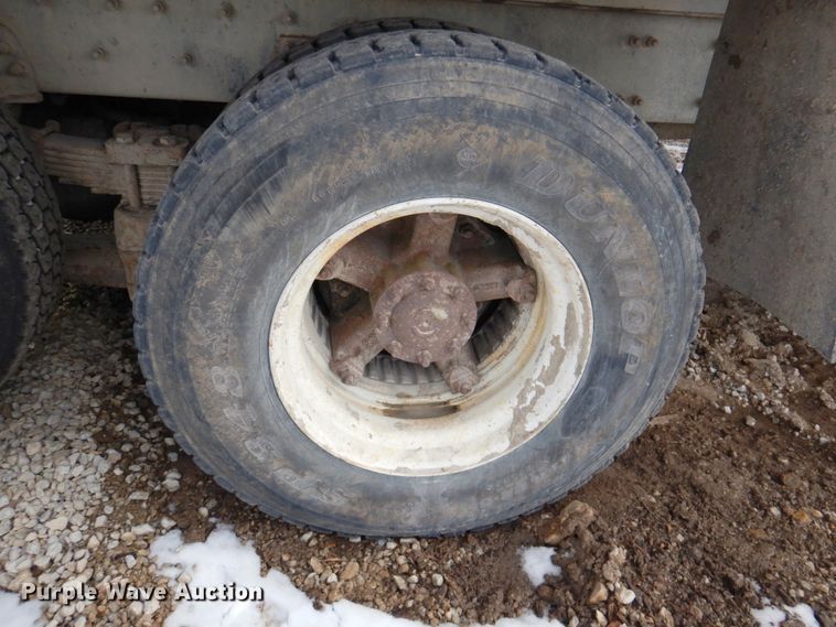 image for item DN2681 1998 Freightliner FL80  dump truck