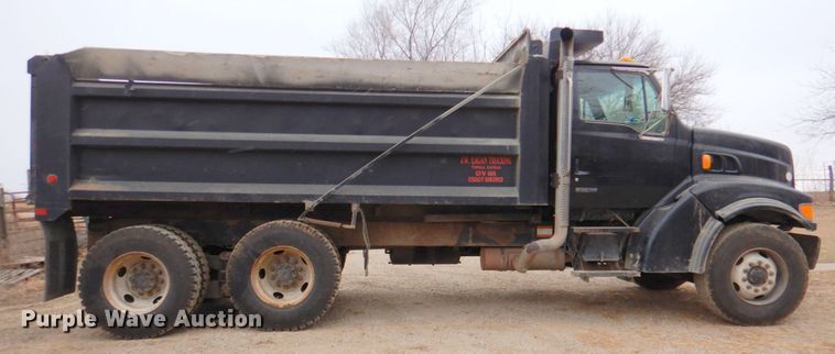 image for item DN2716 2001 Sterling LT8500  dump truck