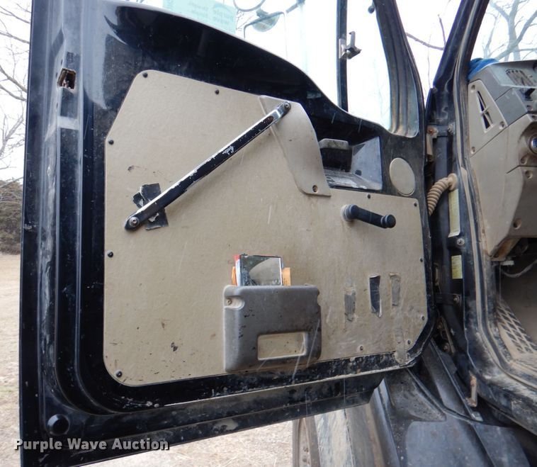 image for item DN2716 2001 Sterling LT8500  dump truck