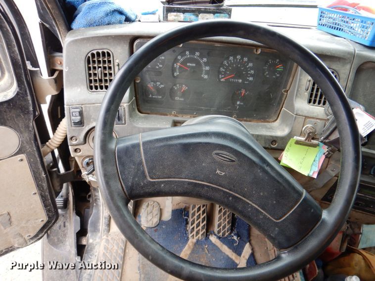 image for item DN2716 2001 Sterling LT8500  dump truck