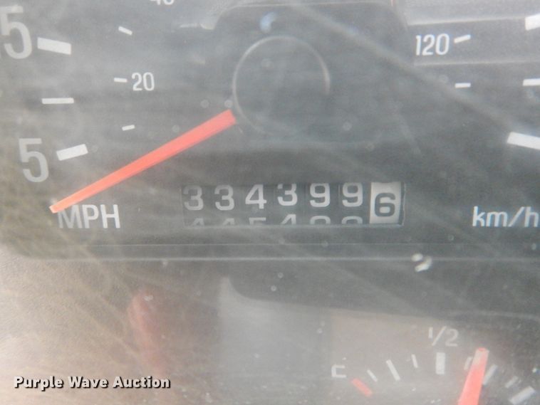 image for item DN2716 2001 Sterling LT8500  dump truck