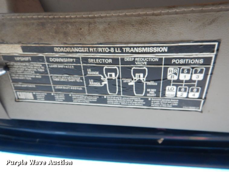 image for item DN2716 2001 Sterling LT8500  dump truck