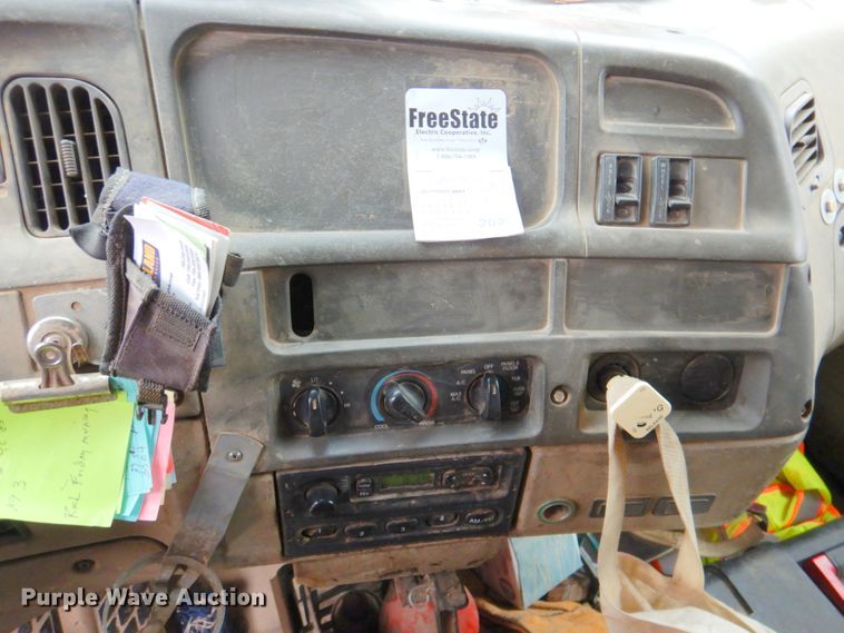 image for item DN2716 2001 Sterling LT8500  dump truck