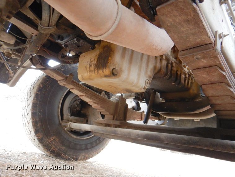 image for item DN2716 2001 Sterling LT8500  dump truck