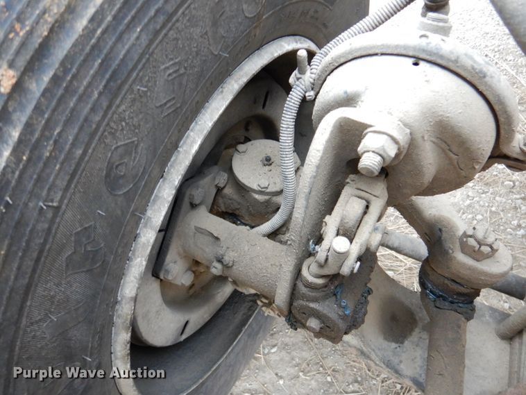 image for item DN2716 2001 Sterling LT8500  dump truck