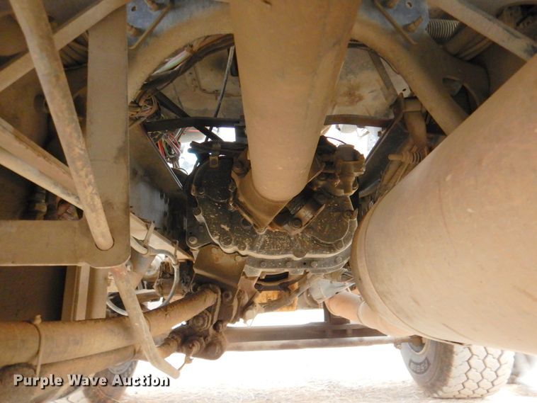 image for item DN2716 2001 Sterling LT8500  dump truck