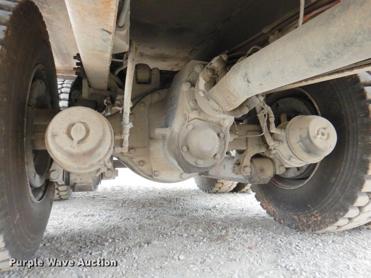 image for item DN2716 2001 Sterling LT8500  dump truck