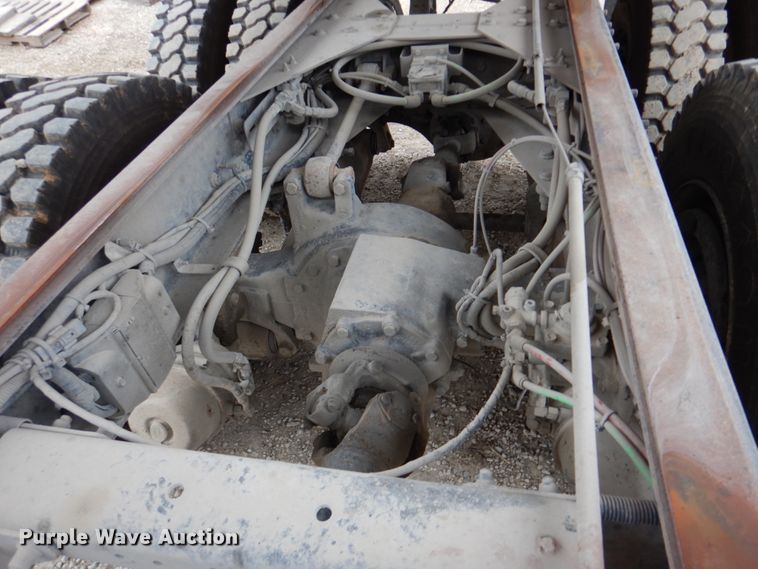 image for item DN2716 2001 Sterling LT8500  dump truck