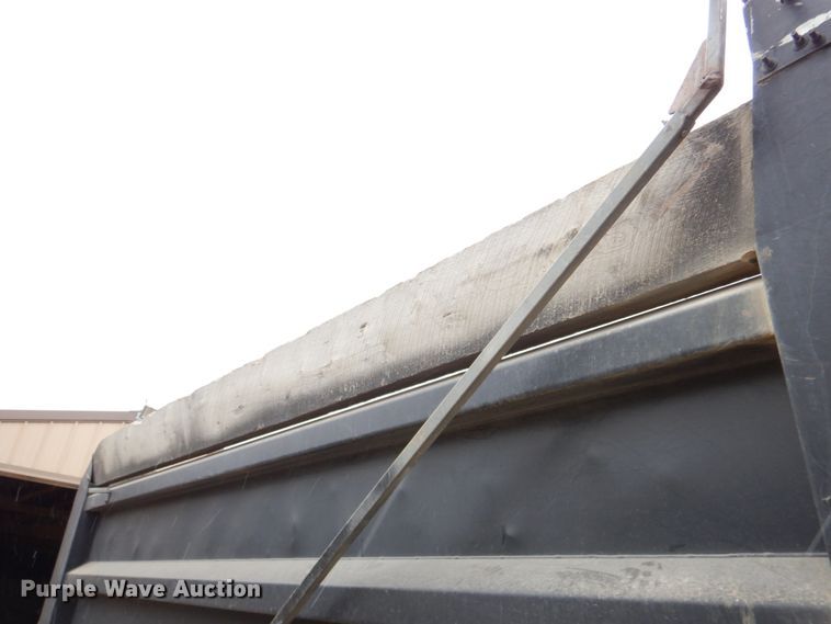 image for item DN2716 2001 Sterling LT8500  dump truck