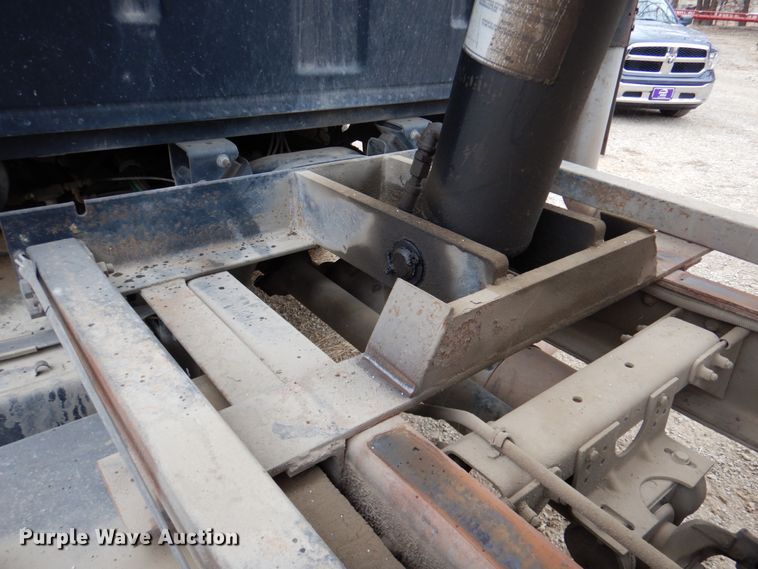 image for item DN2716 2001 Sterling LT8500  dump truck