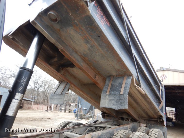 image for item DN2716 2001 Sterling LT8500  dump truck