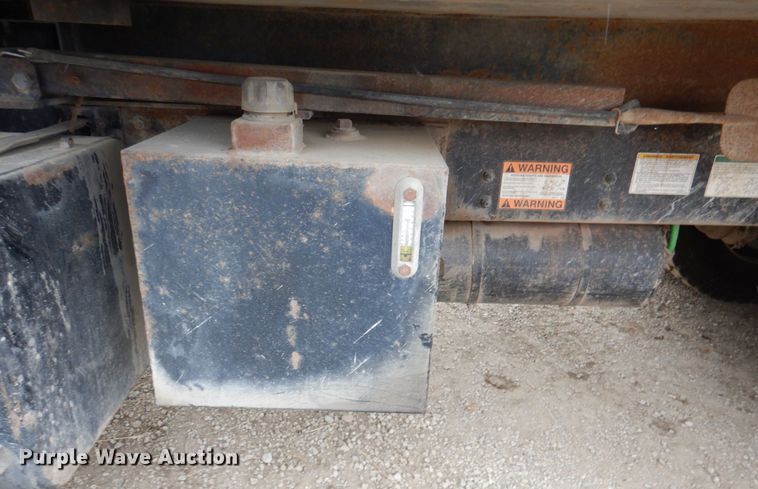 image for item DN2716 2001 Sterling LT8500  dump truck