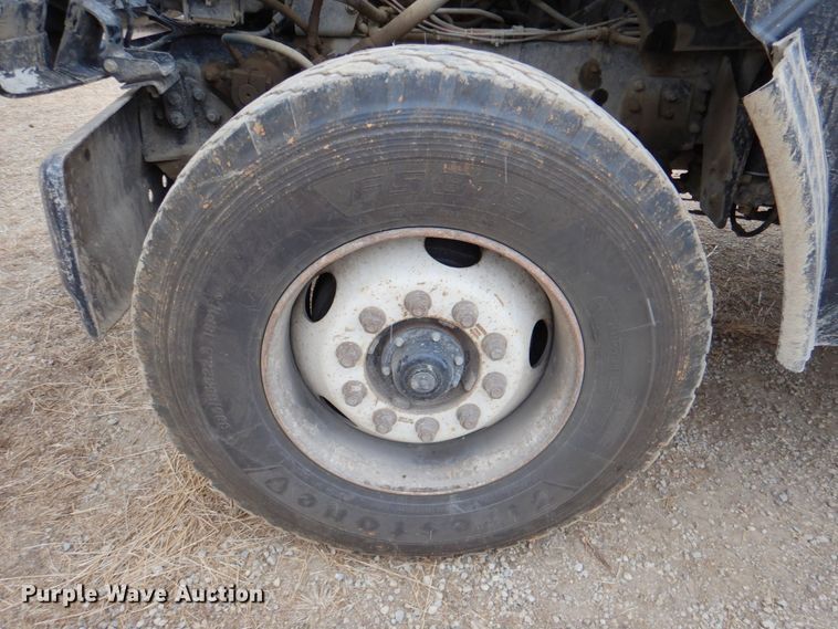 image for item DN2716 2001 Sterling LT8500  dump truck