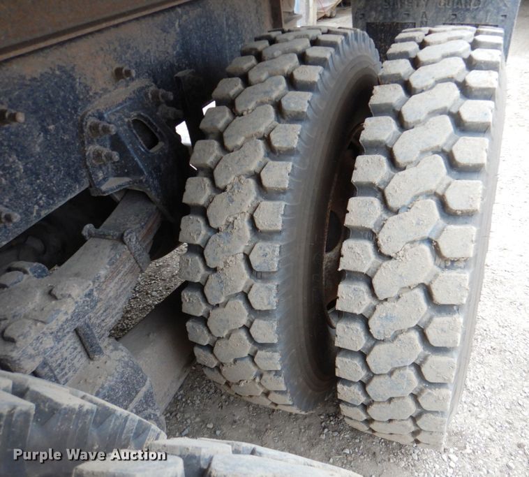 image for item DN2716 2001 Sterling LT8500  dump truck