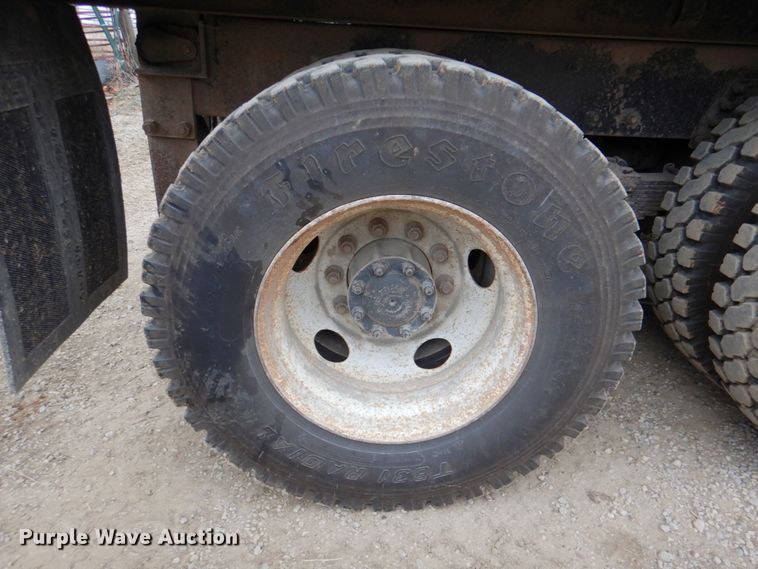 image for item DN2716 2001 Sterling LT8500  dump truck