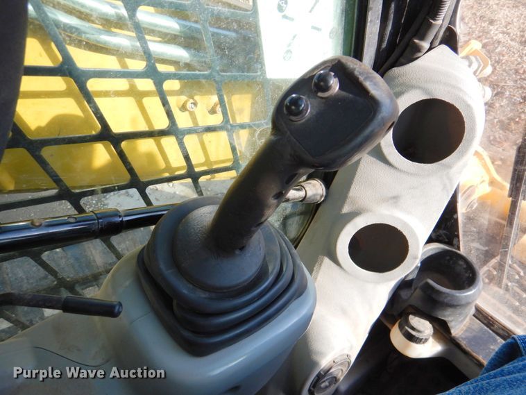 image for item DN2719 2011 Caterpillar 289C  tracked skid steer loader