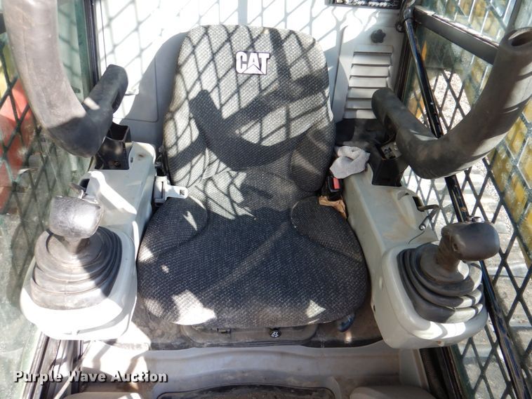 image for item DN2719 2011 Caterpillar 289C  tracked skid steer loader