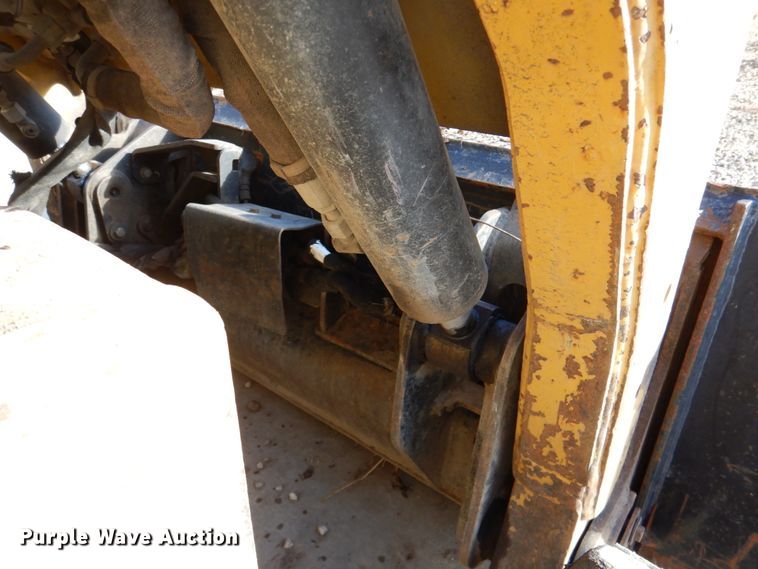 image for item DN2719 2011 Caterpillar 289C  tracked skid steer loader