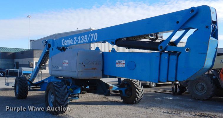 image for item DN2721 2009 Genie Z135  boom lift