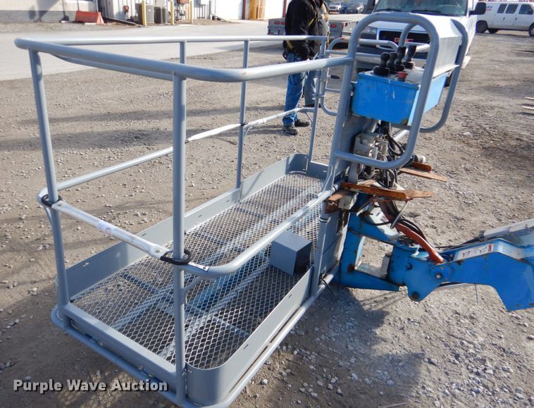image for item DN2721 2009 Genie Z135  boom lift