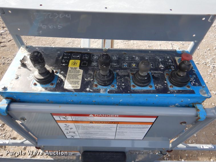 image for item DN2721 2009 Genie Z135  boom lift