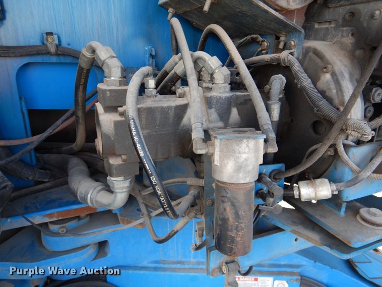 image for item DN2721 2009 Genie Z135  boom lift