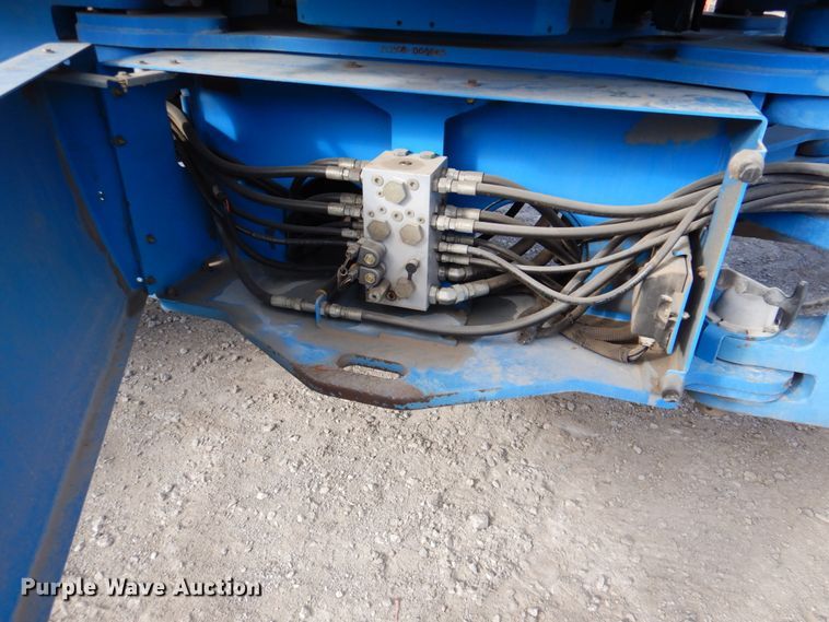 image for item DN2721 2009 Genie Z135  boom lift