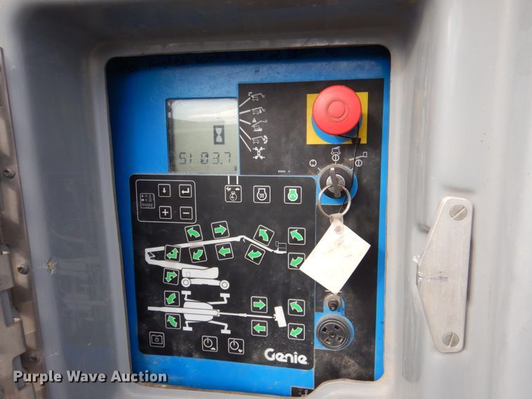 image for item DN2721 2009 Genie Z135  boom lift