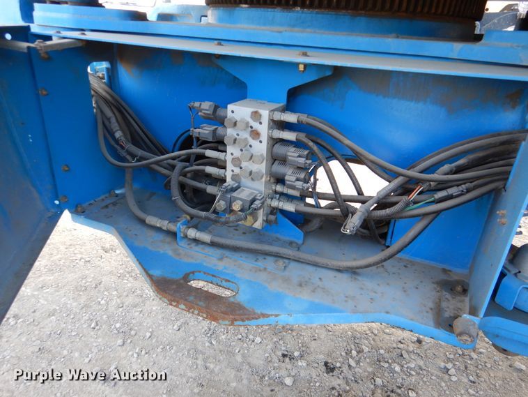 image for item DN2721 2009 Genie Z135  boom lift