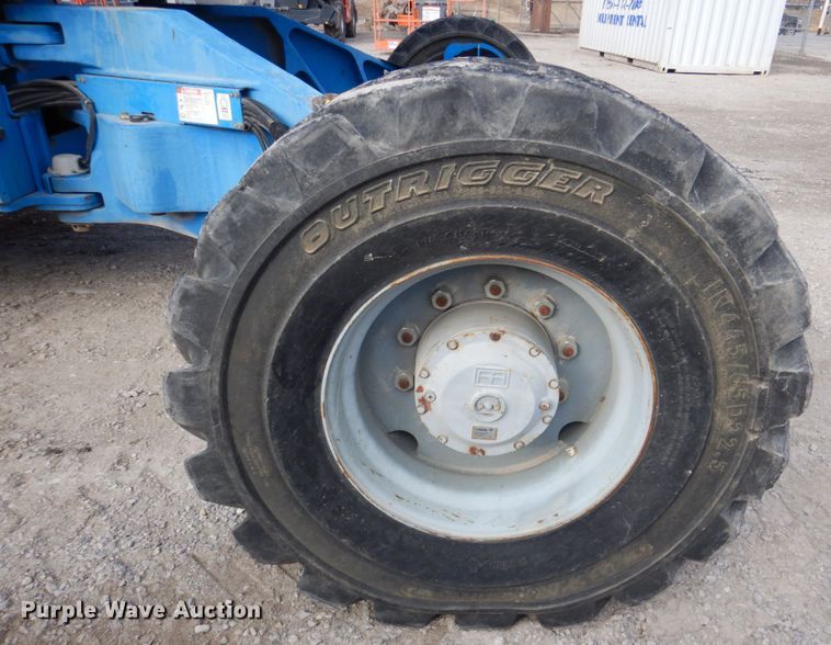 image for item DN2721 2009 Genie Z135  boom lift