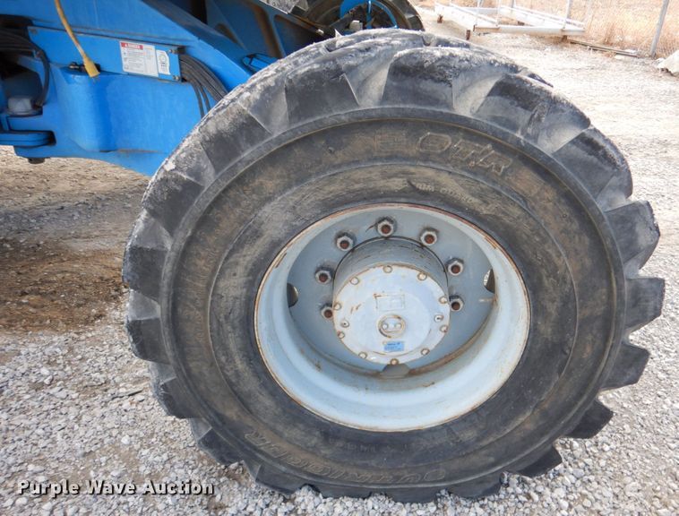 image for item DN2721 2009 Genie Z135  boom lift