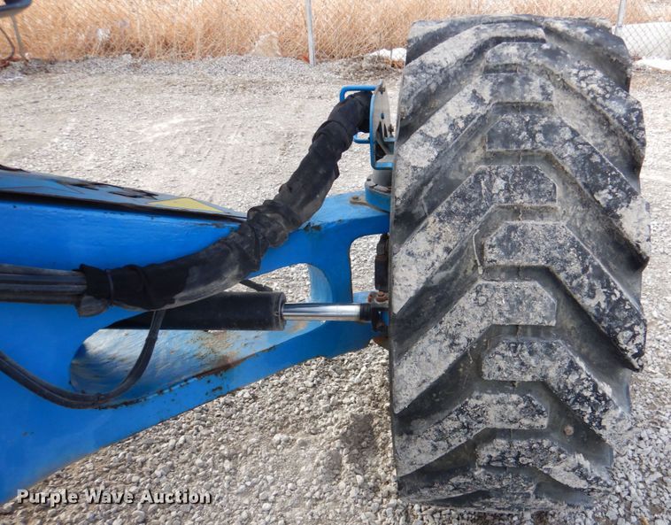 image for item DN2721 2009 Genie Z135  boom lift