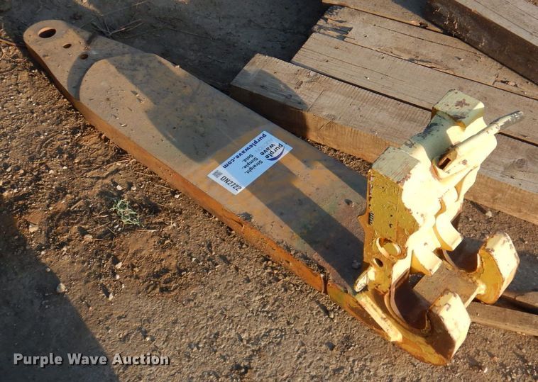 image for item DN2722 John Deere 9500 series drawbar