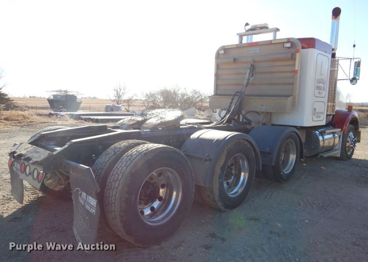 image for item DN2723 2005 Kenworth T800  semi truck