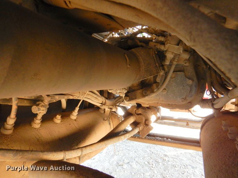 image for item DN2723 2005 Kenworth T800  semi truck