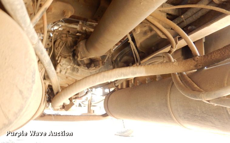 image for item DN2723 2005 Kenworth T800  semi truck