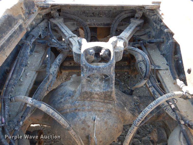 image for item DN2723 2005 Kenworth T800  semi truck