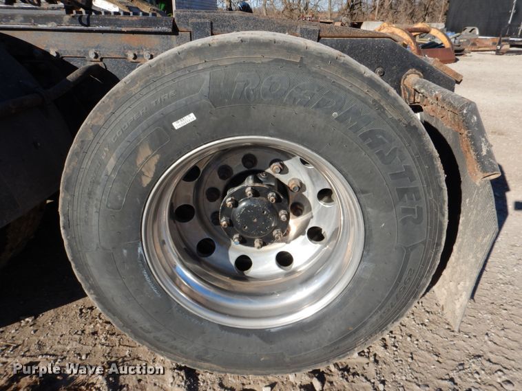 image for item DN2723 2005 Kenworth T800  semi truck