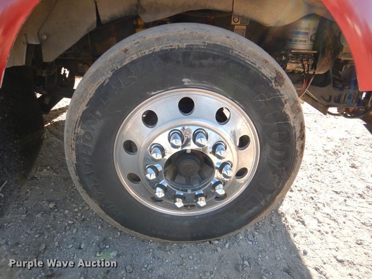 image for item DN2723 2005 Kenworth T800  semi truck