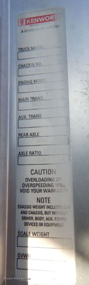 image for item DN2723 2005 Kenworth T800  semi truck