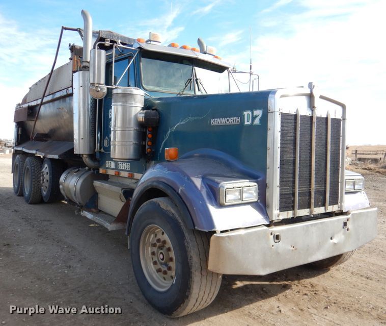 image for item DN2725 1995 Kenworth W900  dump truck