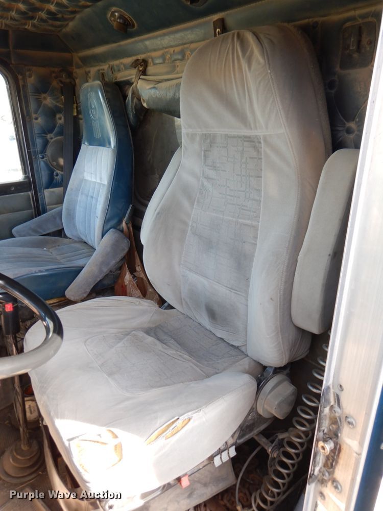 image for item DN2725 1995 Kenworth W900  dump truck