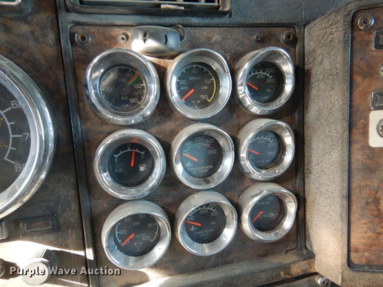 image for item DN2725 1995 Kenworth W900  dump truck