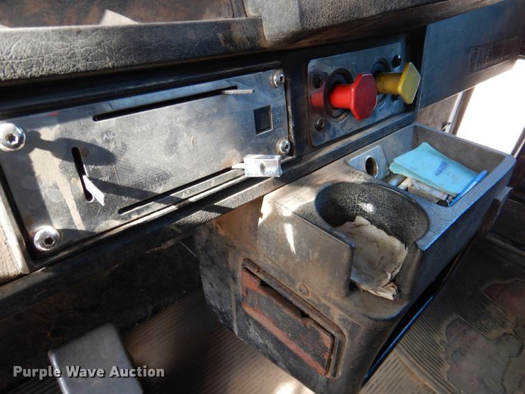 image for item DN2725 1995 Kenworth W900  dump truck