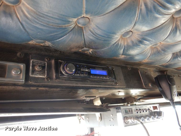 image for item DN2725 1995 Kenworth W900  dump truck