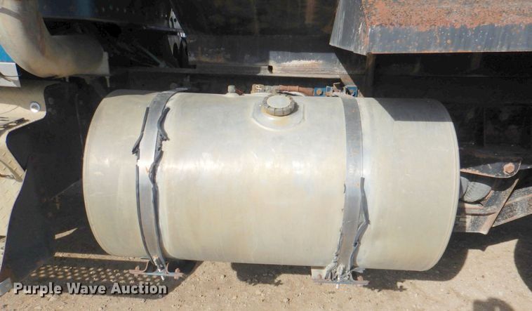 image for item DN2725 1995 Kenworth W900  dump truck