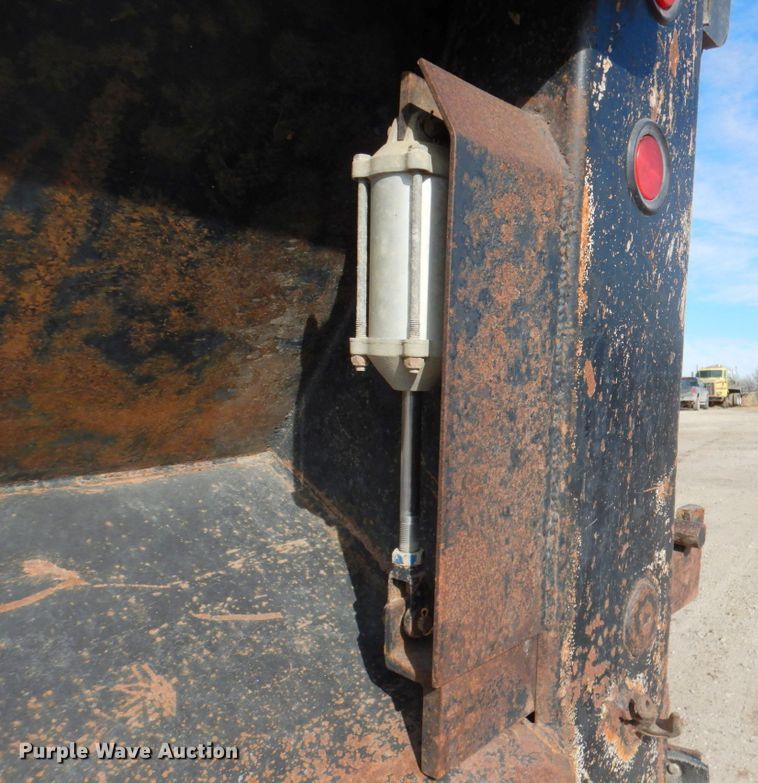 image for item DN2725 1995 Kenworth W900  dump truck