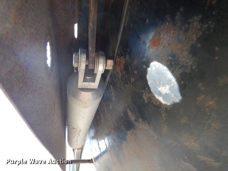 image for item DN2725 1995 Kenworth W900  dump truck